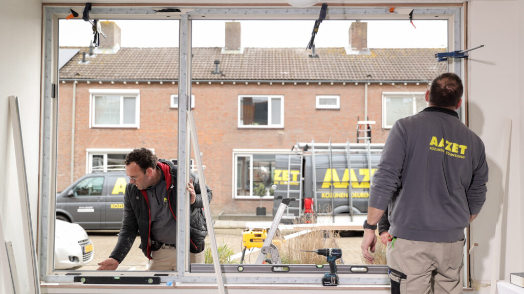 Monteur kunststof kozijnen